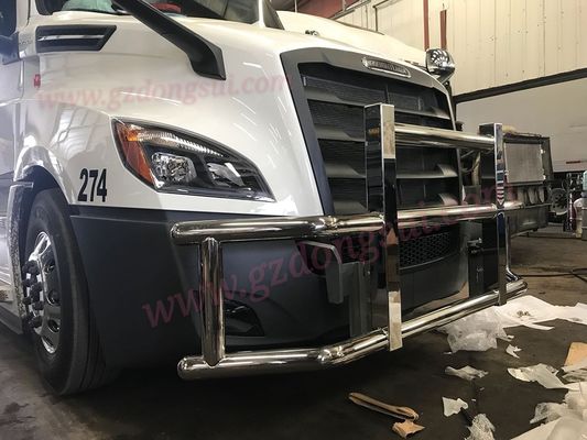 OEM निर्माता थोक भारी ट्रक हिरण गार्ड बम्पर, सेमी ग्रिल गार्ड 33.5 किलो वजन 0.4 सीबीएम