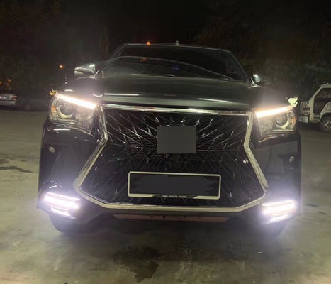 टोयोटा हिल्क्स रोक्को अपडेट लेक्सस के लिए OEM निर्माता थोक ऑटो कार फ्रंट बम्पर ग्रिल