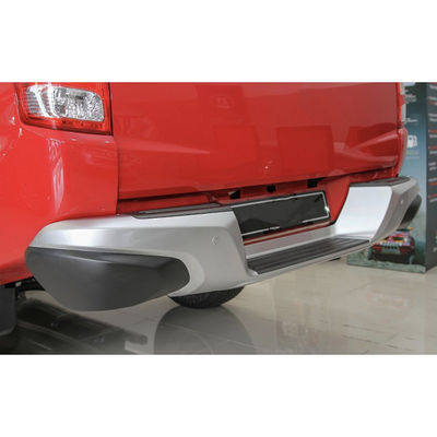 ABS प्लास्टिक 4x4 मित्सुबिशी ट्राइटन L200 2015+ के लिए ऑटो एक्सेसरीज कार ओरिजिनल रियर बम्पर उठाएं